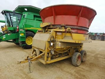 Main image Haybuster H-1100